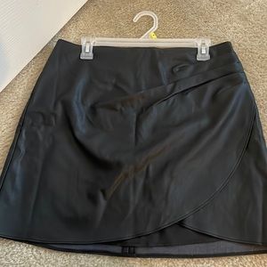 Abercrombie black faux leather skirt, new with tags